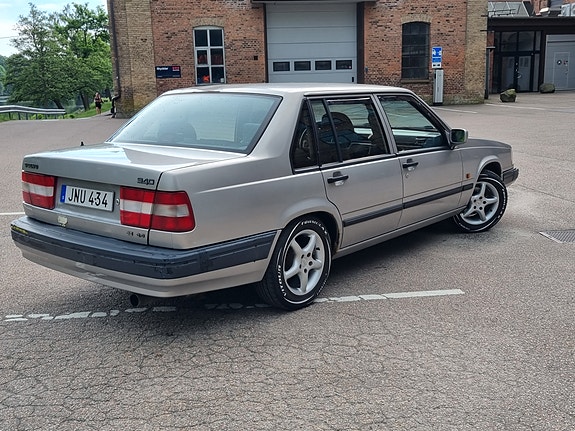 Volvo 940 3 of 6
