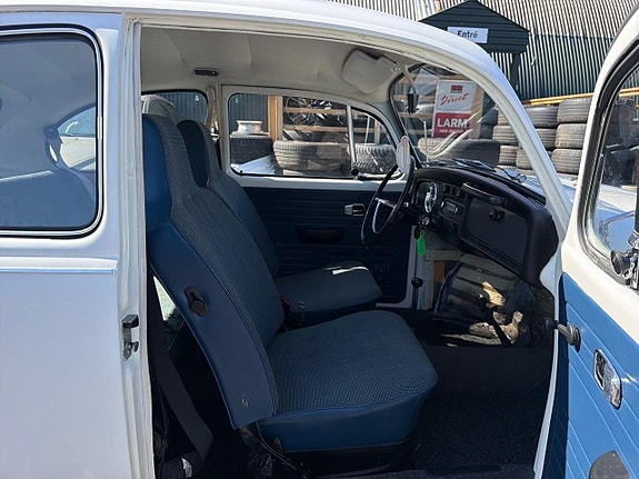 Volkswagen 1500 13 of 25