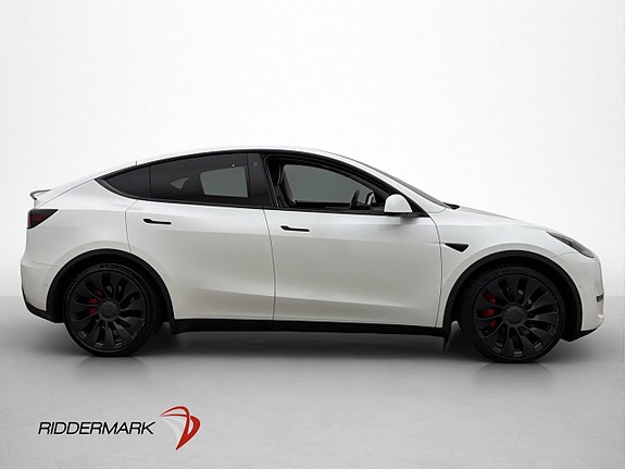 Tesla Model Y 8 of 29