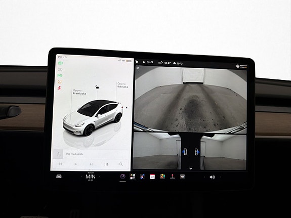 Tesla Model Y 15 of 29