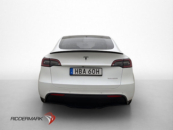 Tesla Model Y 6 of 29