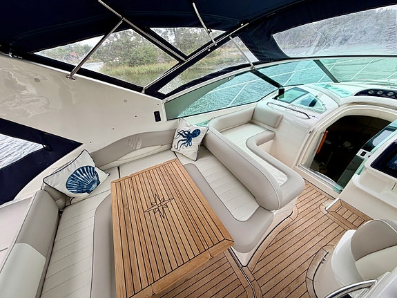 Fairline Targa 40 – uppdaterad 2026 / 9 kW elverk / AC / bog & akterpropeller 5 of 14