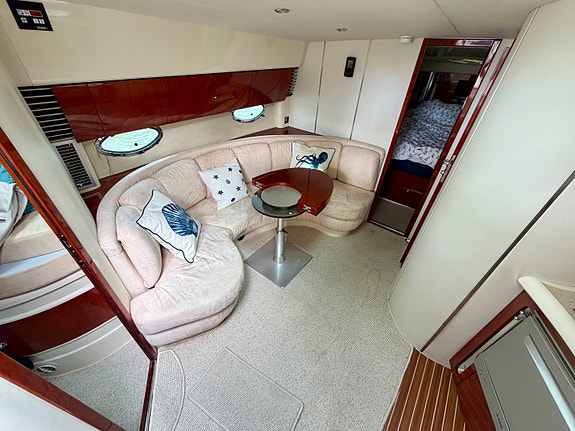 Fairline Targa 40 – uppdaterad 2026 / 9 kW elverk / AC / bog & akterpropeller 8 of 14