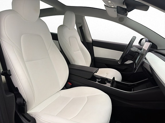 Tesla Model 3 10 of 30