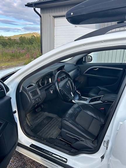 Volvo V70 7 of 9