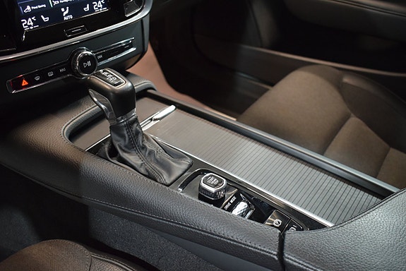 Volvo V90 22 of 29