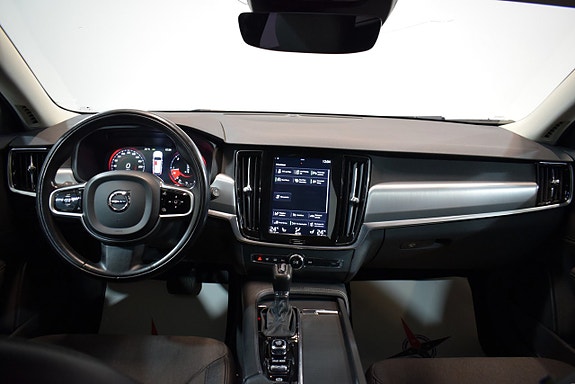 Volvo V90 13 of 29