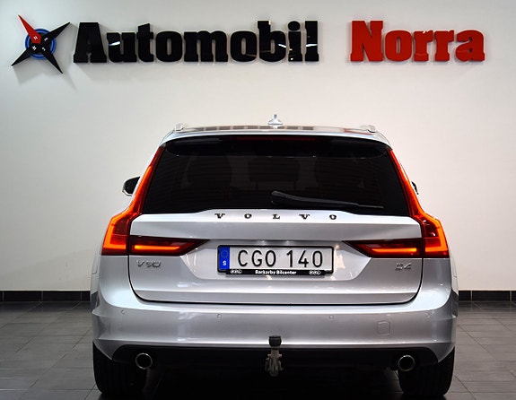 Volvo V90 6 of 29