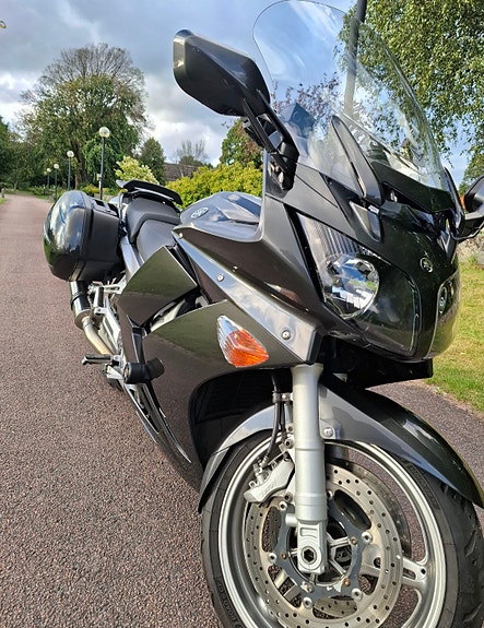 Yamaha FJR1300 11 of 12