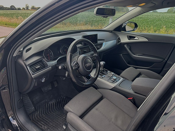 Audi A6 4 of 5