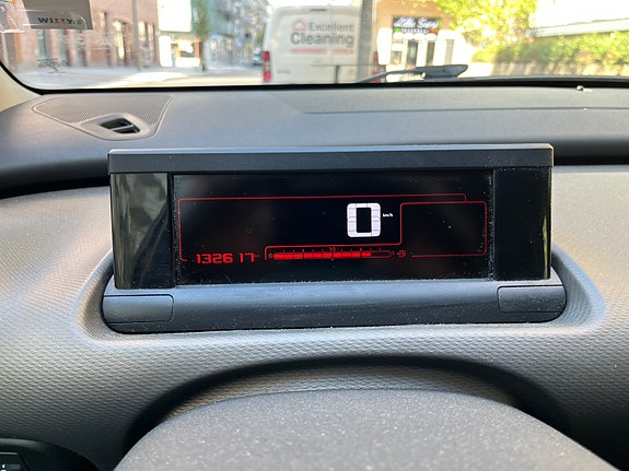 Citroen C4 Cactus 3 of 9