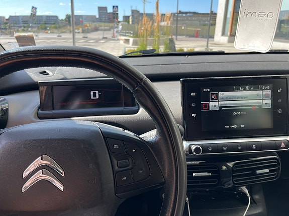 Citroen C4 Cactus 4 of 9