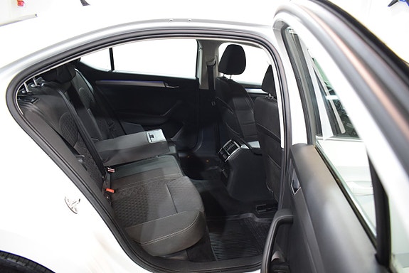 Skoda Superb 12 of 19