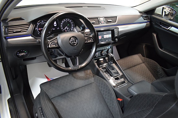 Skoda Superb 7 of 19