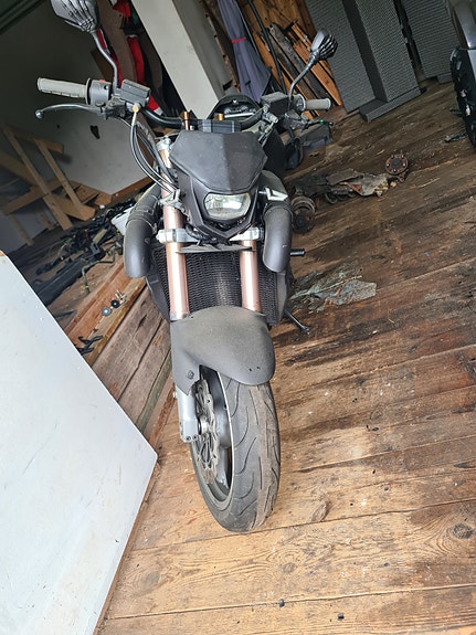 Kawasaki GPZ 1000 Och  ZX 900 Streetfighter 5 of 5