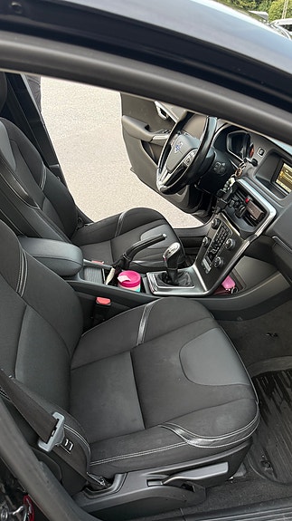 Volvo V40 4 of 30