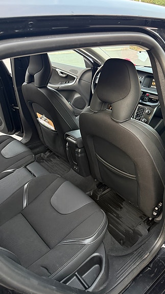 Volvo V40 25 of 30