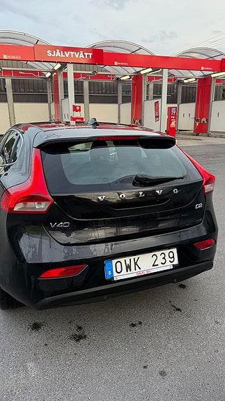 Volvo V40 12 of 30