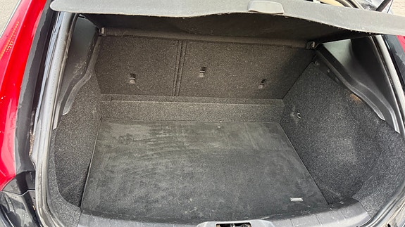Volvo V40 29 of 30