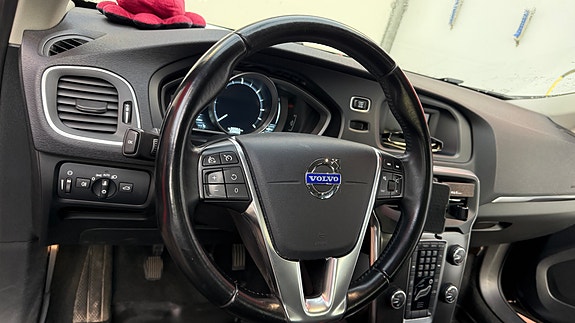 Volvo V40 26 of 30