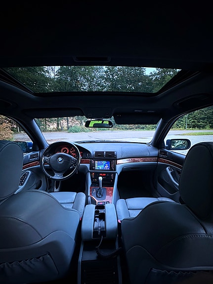 BMW 530i 7 of 13
