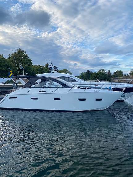 Sealine SC35 2 of 6