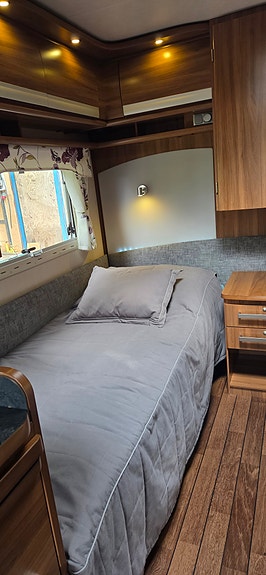 Cabby 650 Caienna 2013 – långbäddar – vintervagn med Alde 11 of 15