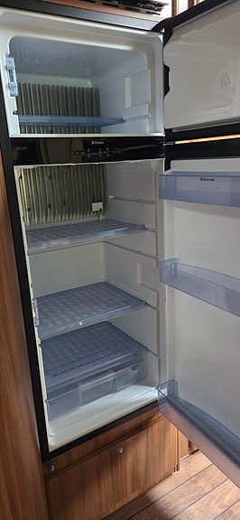Cabby 650 Caienna 2013 – långbäddar – vintervagn med Alde 9 of 15
