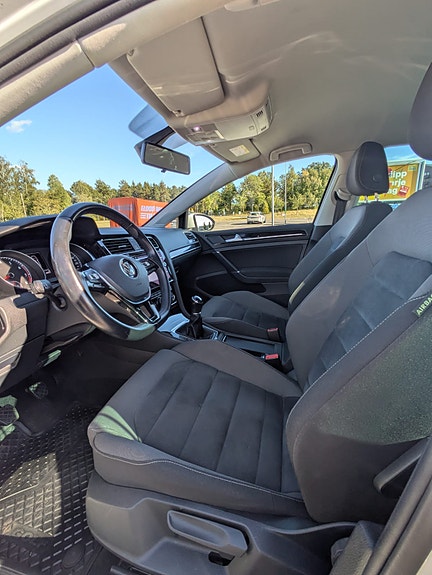 Volkswagen Golf VII 6 of 15