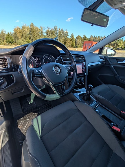 Volkswagen Golf VII 7 of 15