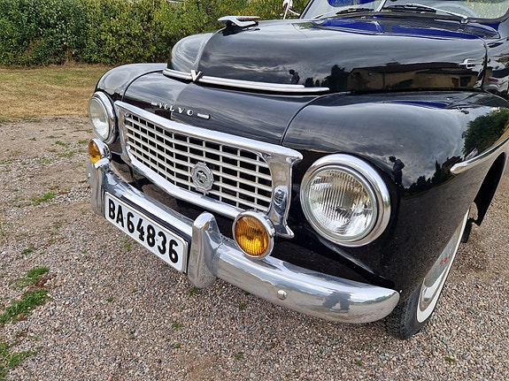 Volvo PV444 2 of 10