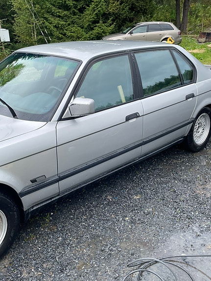 BMW 740iL 5 of 9