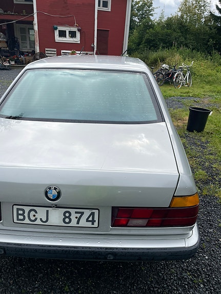 BMW 740iL 4 of 9