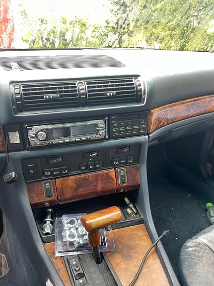 BMW 740iL 9 of 9