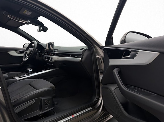 Audi A4 15 of 30