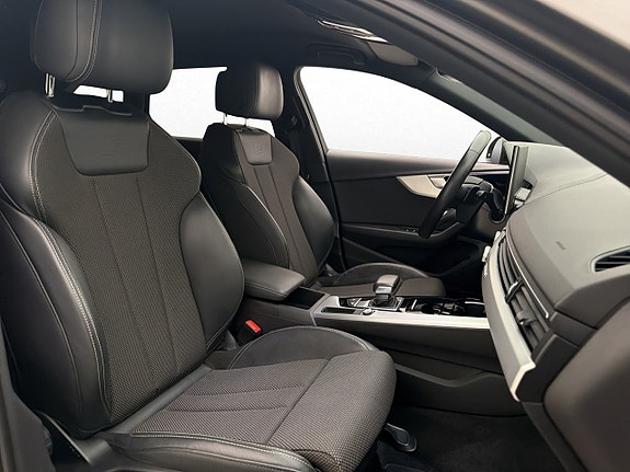 Audi A4 14 of 30