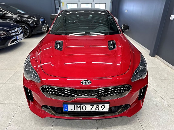 Kia Stinger 3 of 25