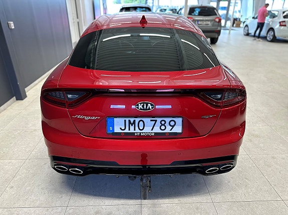 Kia Stinger 7 of 25