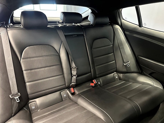 Kia Stinger 23 of 25