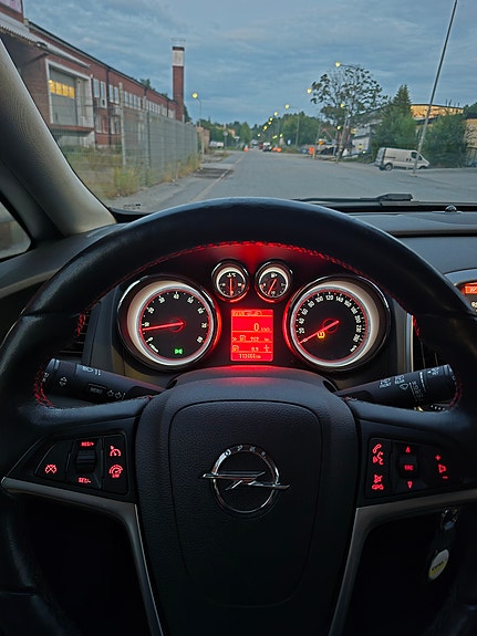Opel Astra 14 of 22