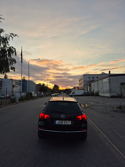 Opel Astra 3 of 22