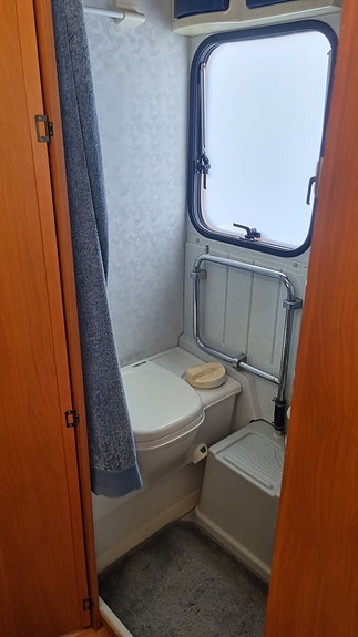 Adria Unica C 563UL Fullbredd 8 of 9