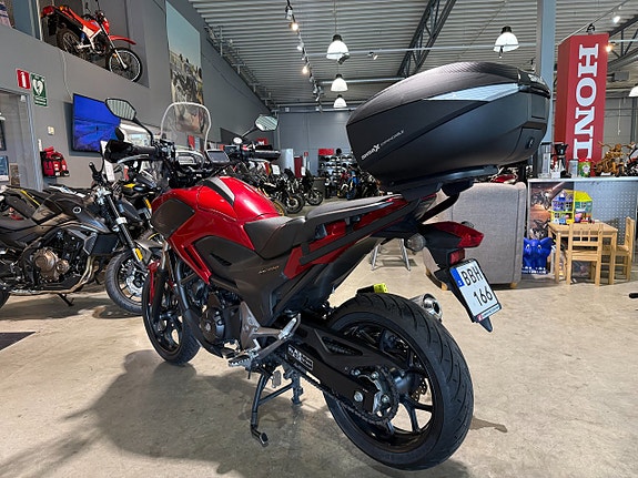Honda NC750X 4 of 12
