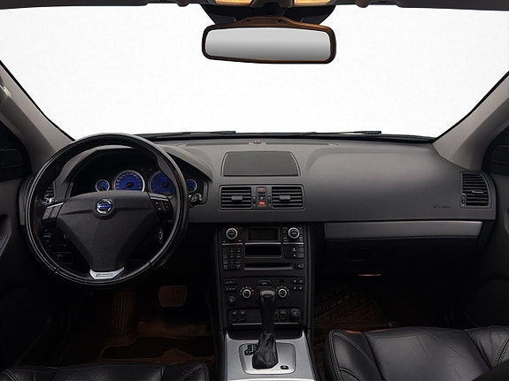 Volvo XC90 19 of 30