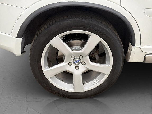 Volvo XC90 12 of 30