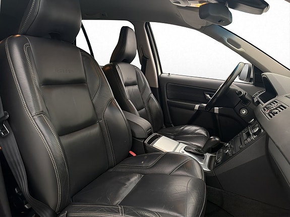 Volvo XC90 14 of 30