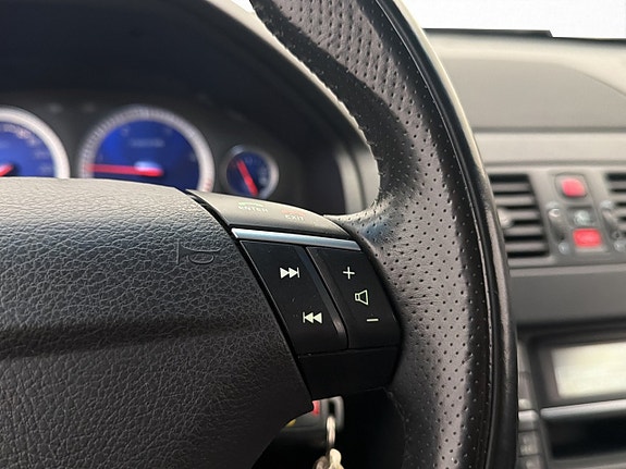 Volvo XC90 29 of 30