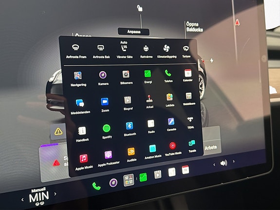 Tesla Model Y 21 of 29