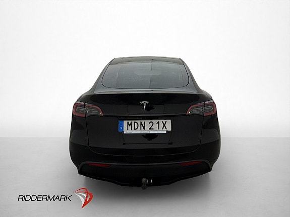 Tesla Model Y 8 of 29