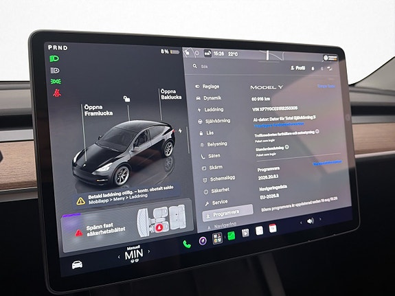 Tesla Model Y 24 of 29